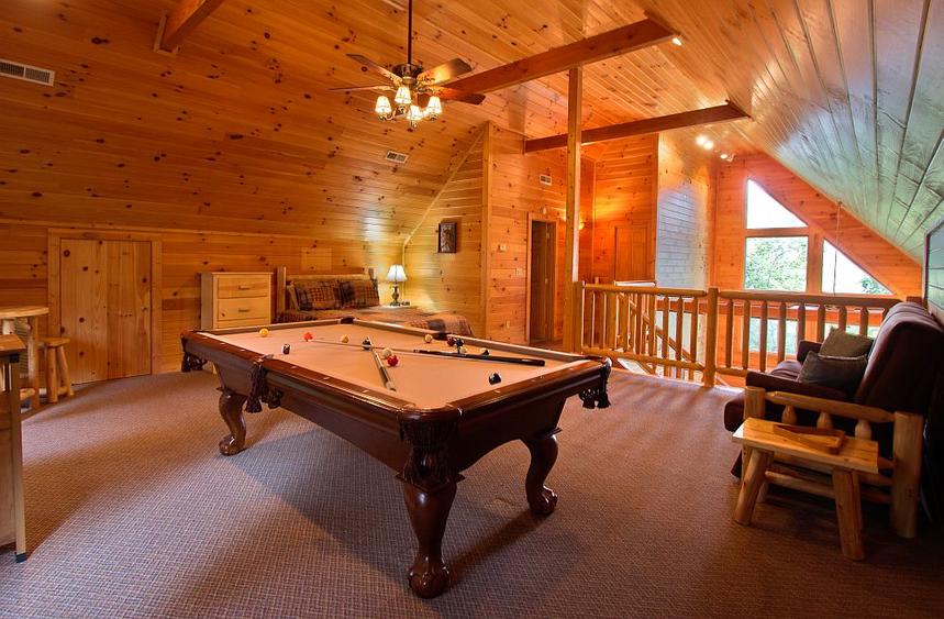 Loft of Amazing Views - Gatlinburg Cabin near River